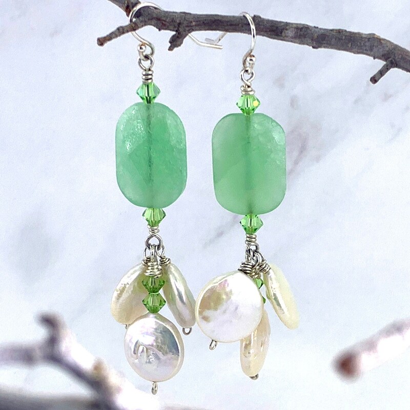 Spring Green Quartz and Coin Pearl Duster Earrings — E-0028